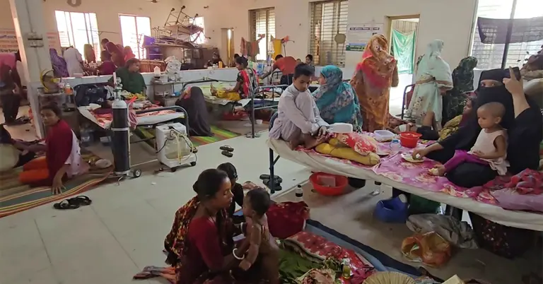ফরিদপুর মেডিকেল কলেজ হাসপাতালে ডেঙ্গু রোগী